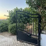 Casa No Limoeiro, Stylish Countryside Retreat Near *