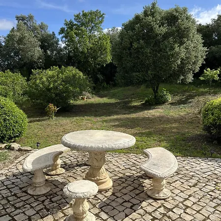 Casa No Limoeiro, Stylish Countryside Retreat Near