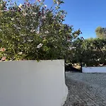 Casa No Limoeiro, Stylish Countryside Retreat Near