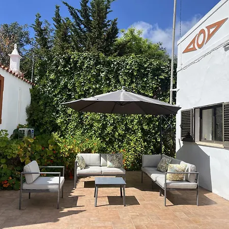 Casa No Limoeiro, Stylish Countryside Retreat Near