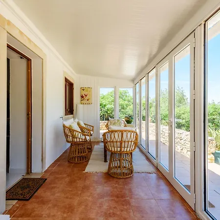 Casa de Férias Casa No Limoeiro, Stylish Countryside Retreat Near