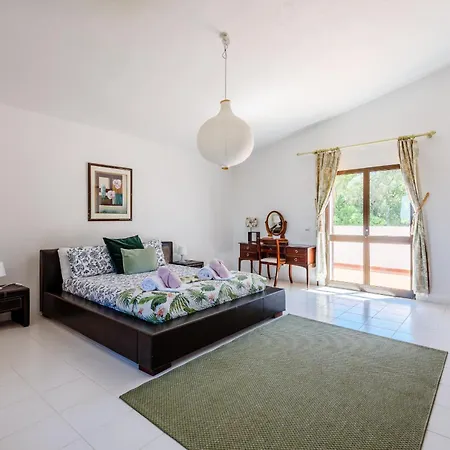 Casa de Férias Casa No Limoeiro, Stylish Countryside Retreat Near
