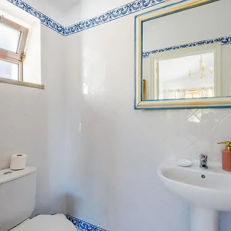 Casa No Limoeiro, Stylish Countryside Retreat Near * Loulé
