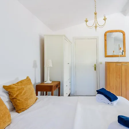 Casa No Limoeiro, Stylish Countryside Retreat Near Loulé