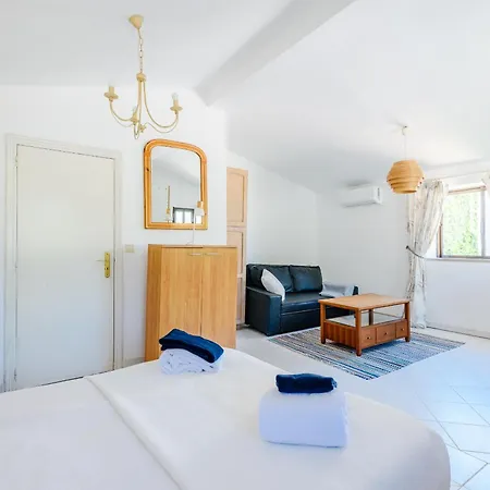 Casa de Férias Casa No Limoeiro, Stylish Countryside Retreat Near Loulé