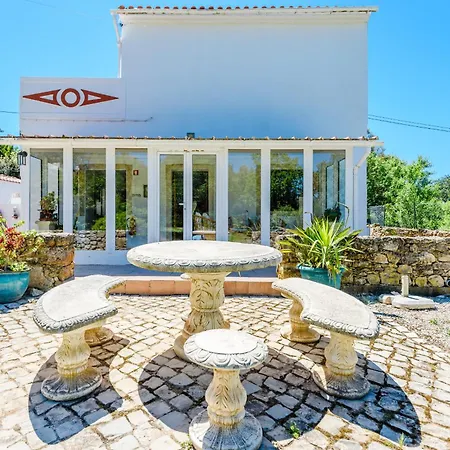 Casa No Limoeiro, Stylish Countryside Retreat Near * Loulé