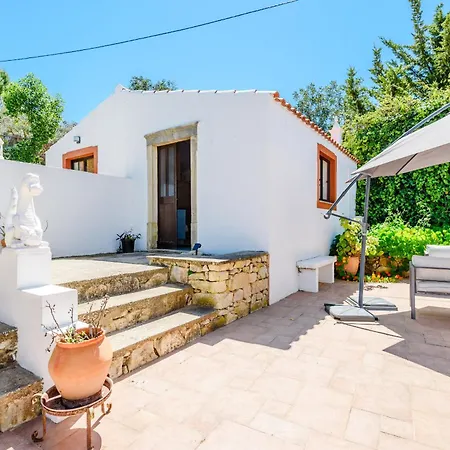Casa No Limoeiro, Stylish Countryside Retreat Near *